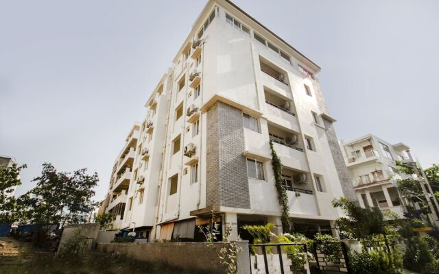 OYO 10594 Hotel Marie Gold