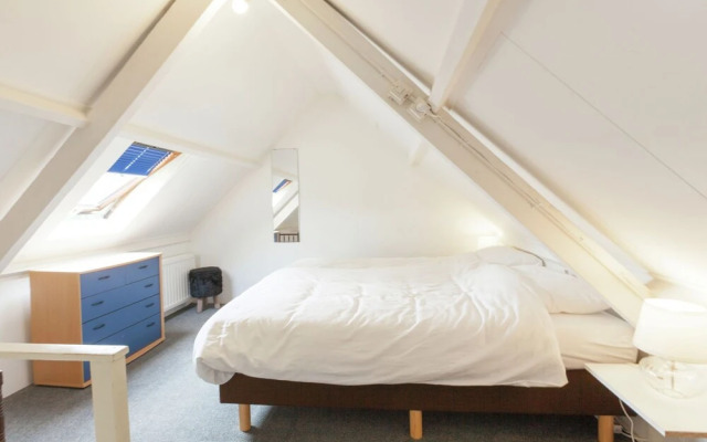 Serene Holiday Home in Baarn with Private Garden