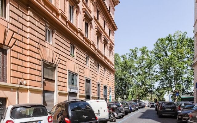 New Apartment In Front Of Ara Pacis