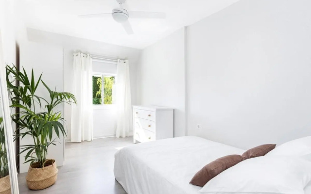 Oasis Penthouse in Santa Cruz by Edén Rentals