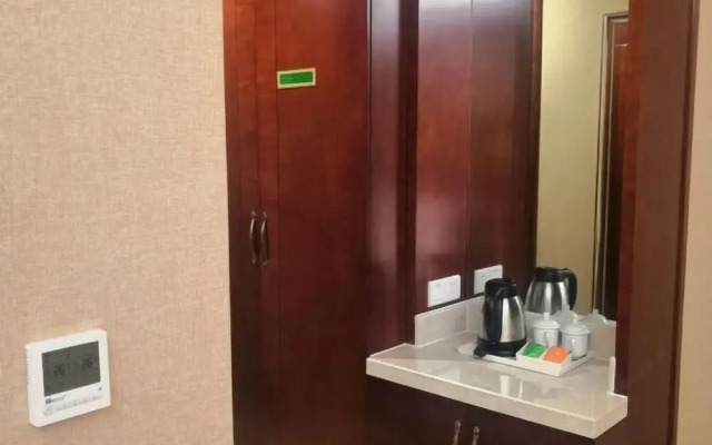 Vienna International Hotel (Shenzhen Cooperation Zone)