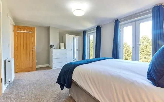 Host Stay Castle View