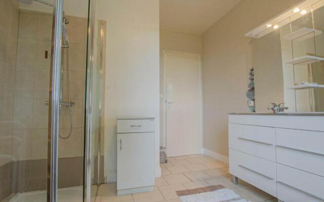 Gîte Laubressel, 5 pièces, 6 personnes - FR-1-543-201