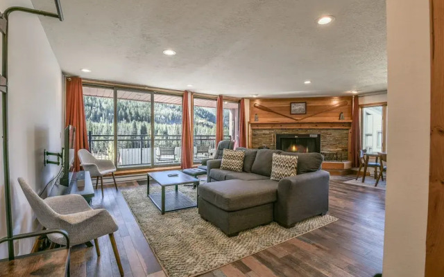 Montezuma 1771 by SummitCove Vacation Lodging
