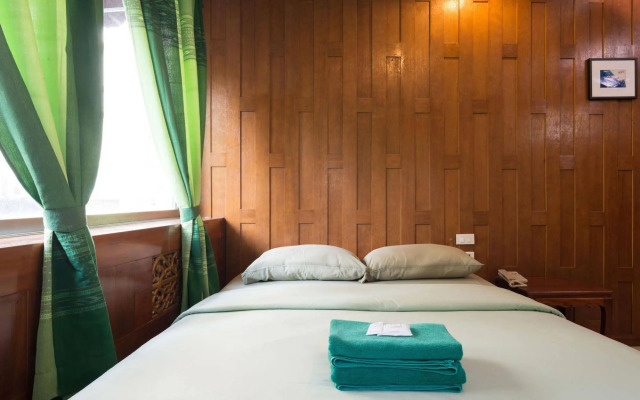 New Road Guest House