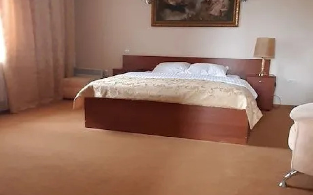 Stara Vezha Hotel