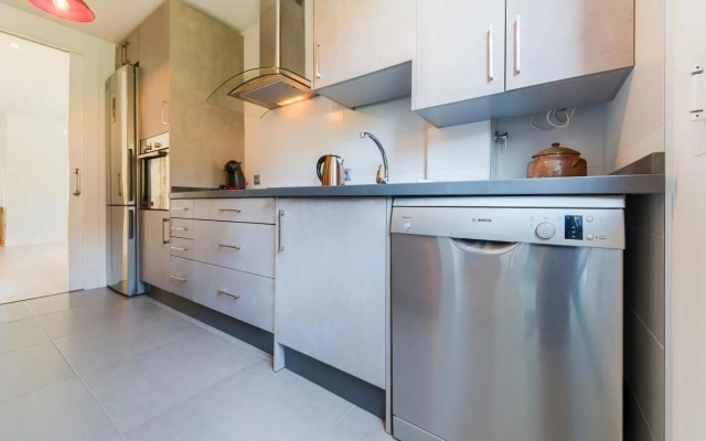 Reding 33 With Terrace