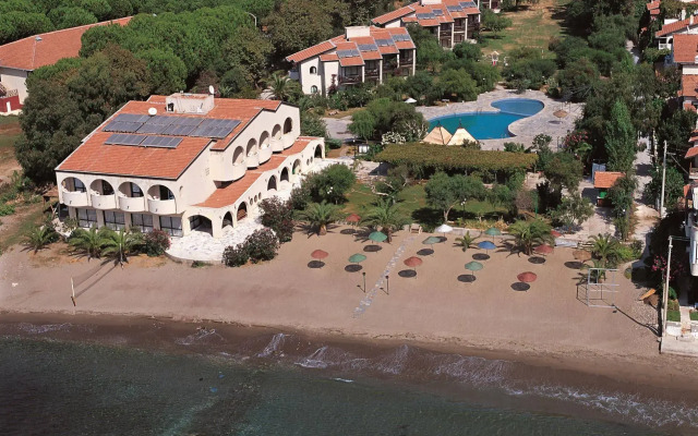 Dogan Paradise Beach