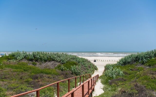 Island 145 1 Bedroom Condo