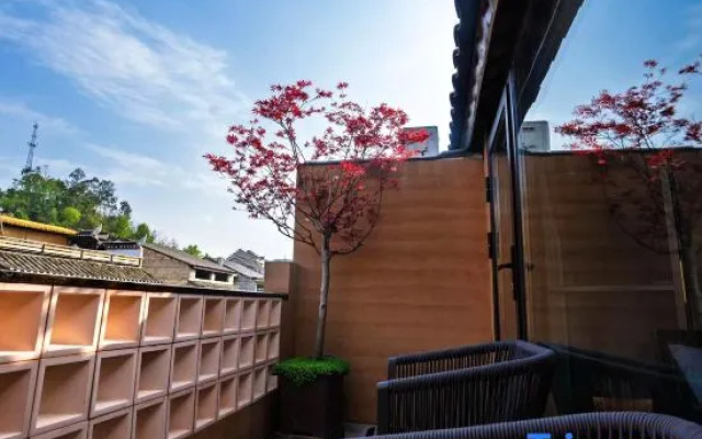 Xiaoshihou. Xiaoshihou Homestay (Border City Chatong Scenic Area) – Exterior – Xiangxi