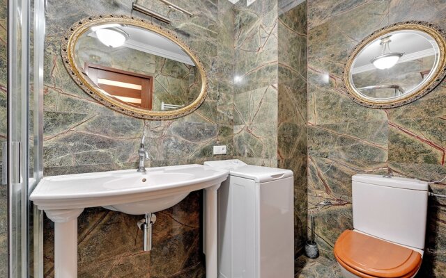 Apartinfo Center Apartments