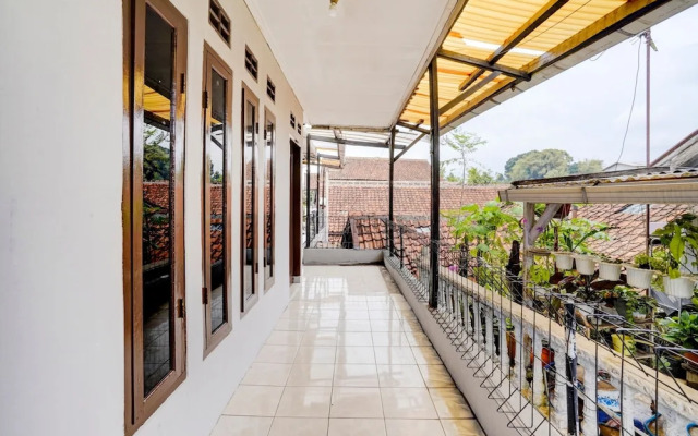 OYO Life 90701 Kost Syariah Deris