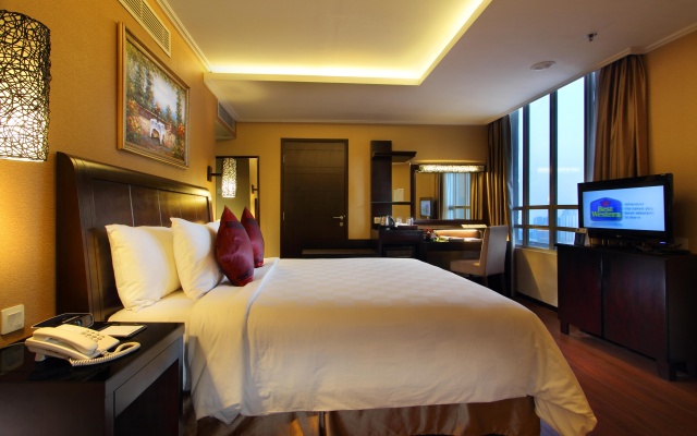 Best Western Mangga Dua Hotel and Residence – Guest Rooms – Jakarta