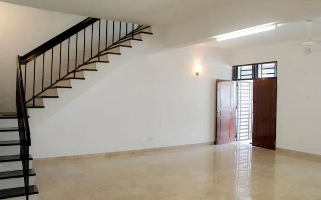 Sixteen Miami Batu Ferringhi