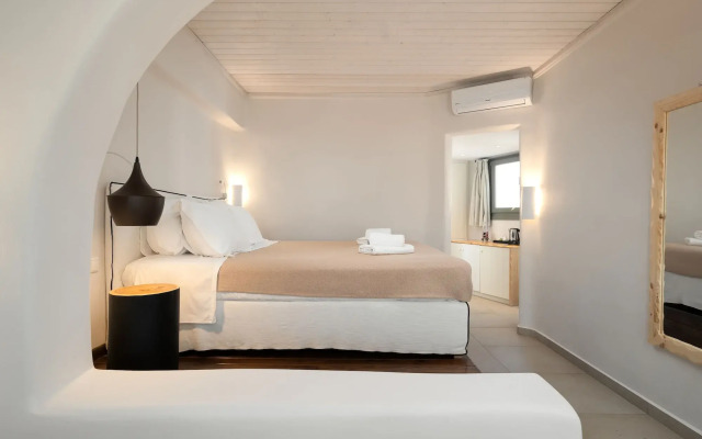 Melidron Hotel & Suites