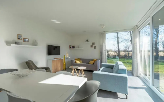 Cozy Holiday Home With Garden
