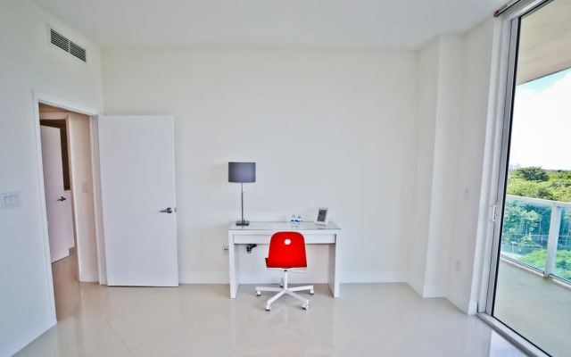 One Broadway Luxury Suites Downtown