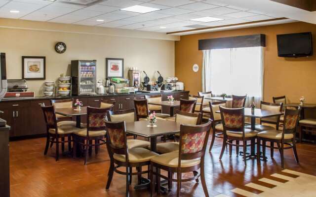 Comfort Suites