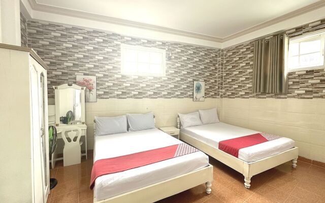 OYO 1196 Le Vu Hotel