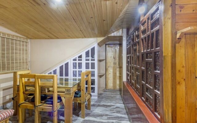 GuestHouser 1 BR Bed & Breakfast 83ac