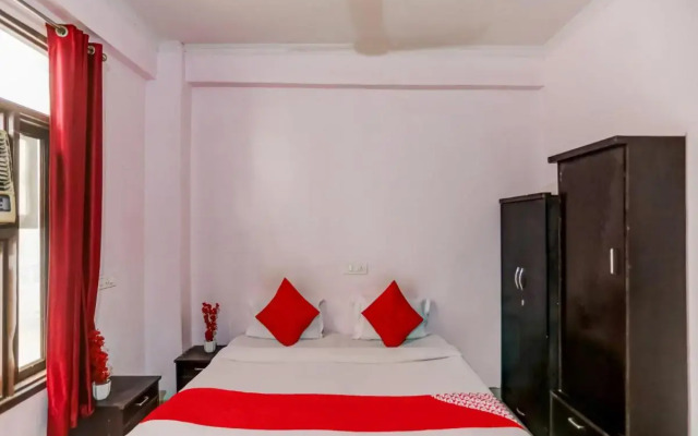 Oyo 84164 Nayra Residency(Grg2381)