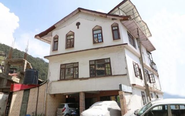 OYO 30616 Yamuna Regency