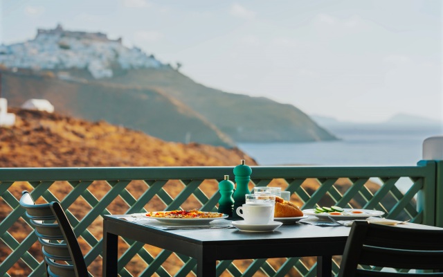 Aelia Apartments & Suites