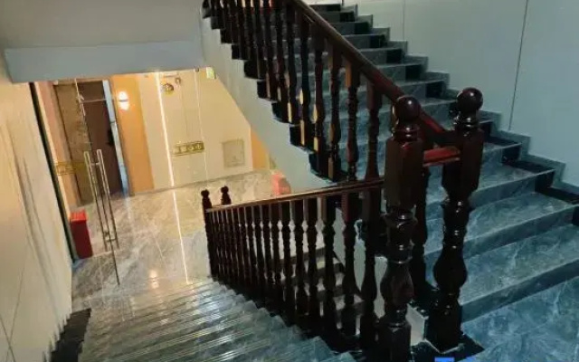 Jigzhi Guoshang Shidai Hotel