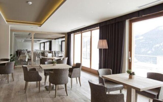 Design And Suite Hotel Ciarnadoi