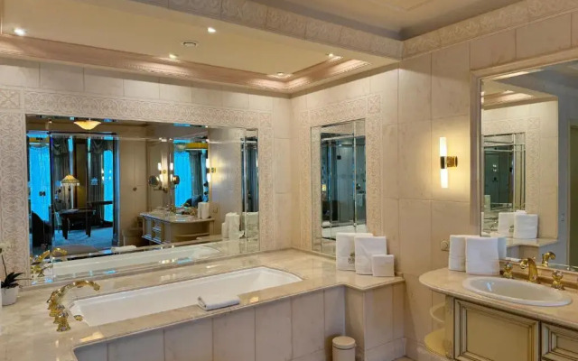 Royal Spa & Hotel Resort