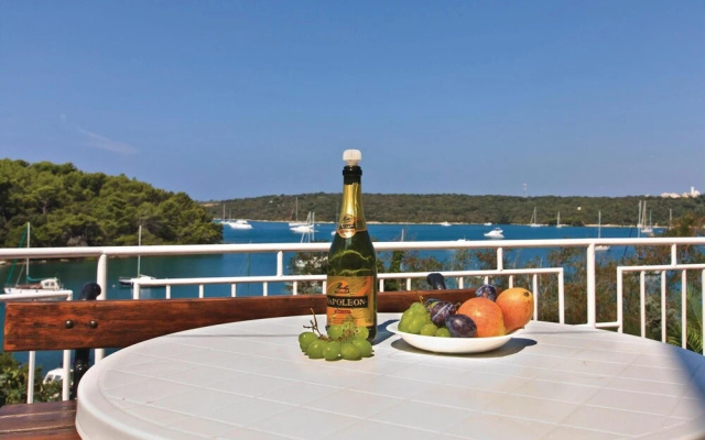 Stunning Home in Pula With Wifi and 2 Bedrooms