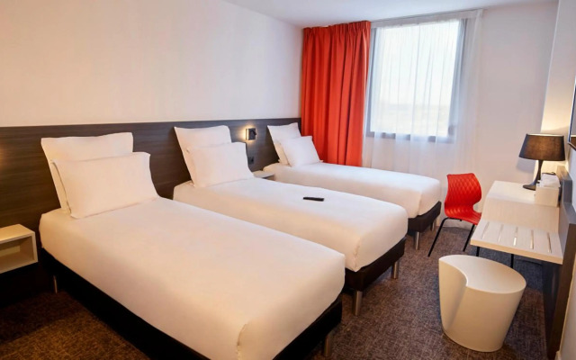 Kyriad Combs-la-ville - Senart