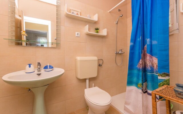 Amazing Apartment in Pakostane With 2 Bedrooms