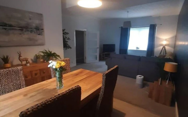 Stunning Riverside Town House With Views, Ayrshire