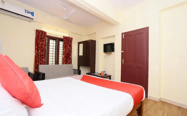 Gamas Centre by OYO Rooms