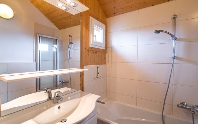 Mountain Chalet in Klippitztörl Near Forest With Garden & Parking