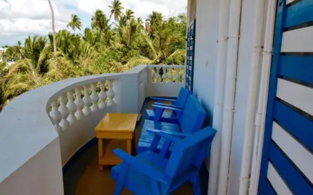 Holi-Wood Guesthouse