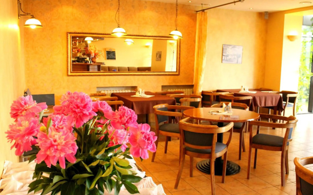 Velga Hotel