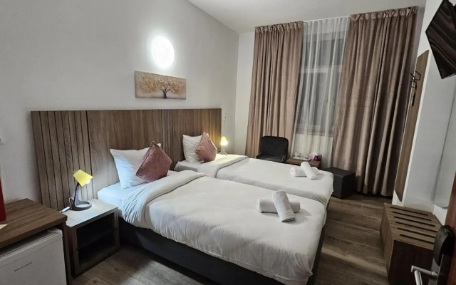 Hotel Sir Lujerului