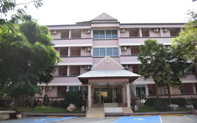 Phuranya Resort