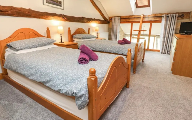 Ingleborough Barn