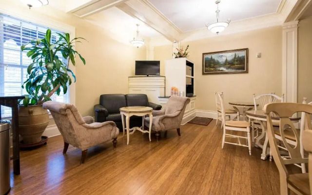 Grant Hotel