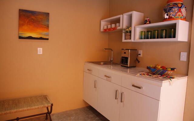 Coyoacan-inn Guesthouse