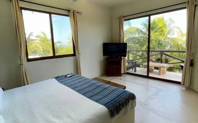 Luxury Ocean Front Villa - Adults Only