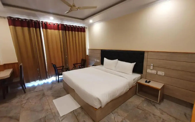 Nomadic Inn
