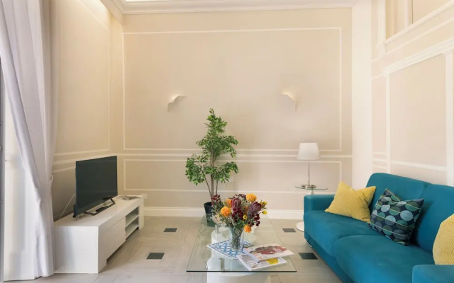 YourHome - Royal Blue Suite