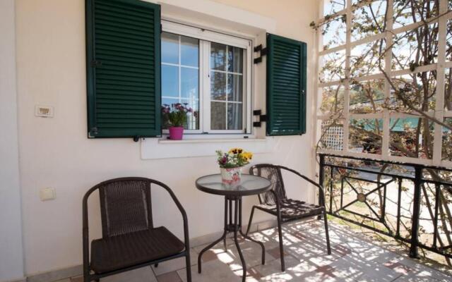AGIOS LEON Apartment 3