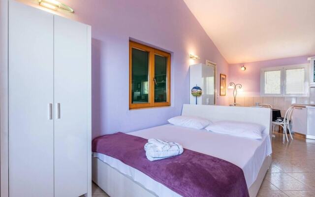 Villa Belezza With Pool, Split - Kastel Gomilica