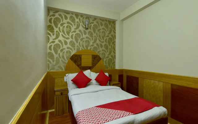 OYO 19786 Hotel Tathya