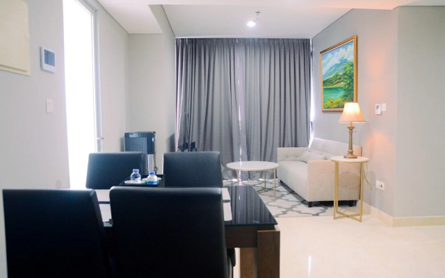 Luxurious 2br Ciputra Wold 2 Apartment